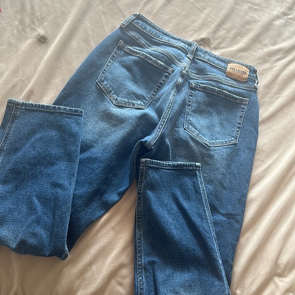 Hollister curvy high-rise Mom Jean vintage stretch 7R 28W 27L - Picture 3 of 5